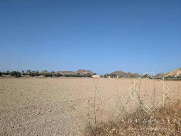 Terreno en Barriada El Faz