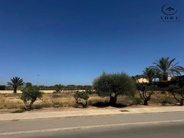 Terreno en paseo de los Limoneros s/n