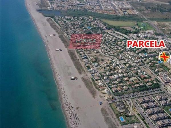 Terreno en calle Timonel