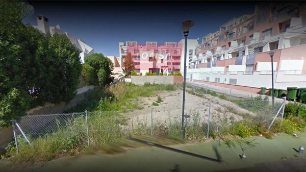 Terreno en calle Timonel