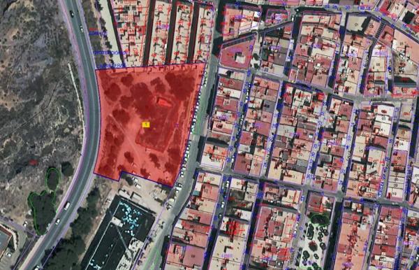 Terreno en calle Alfonso XIII