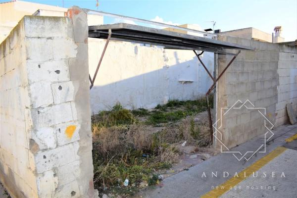 Terreno en avenida de la Libertad