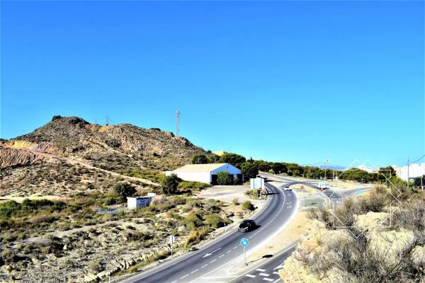 Terreno en carretera Turre