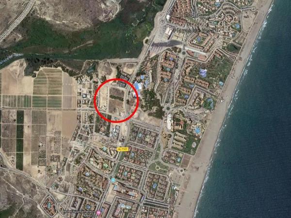 Terreno en paseo de los Caporchanes s/n