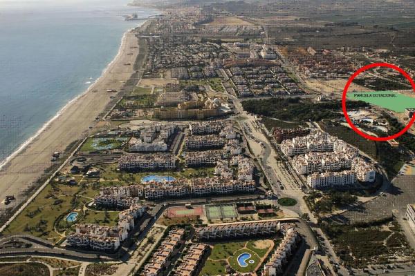 Terreno en paseo de los Caporchanes s/n