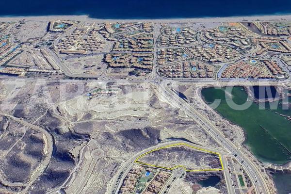 Terreno en calle Albardín