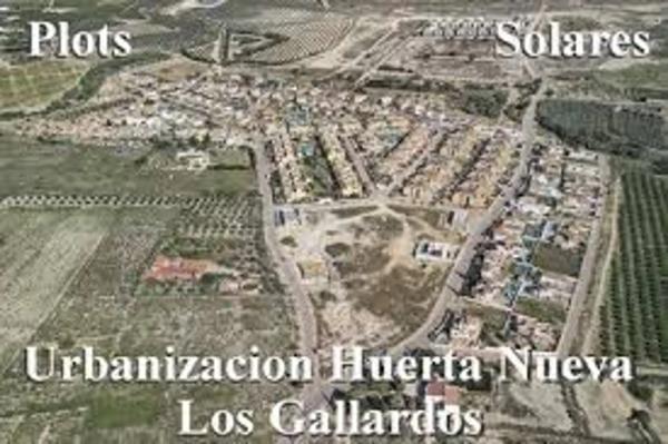 Terreno en avenida de La Libertad, 1