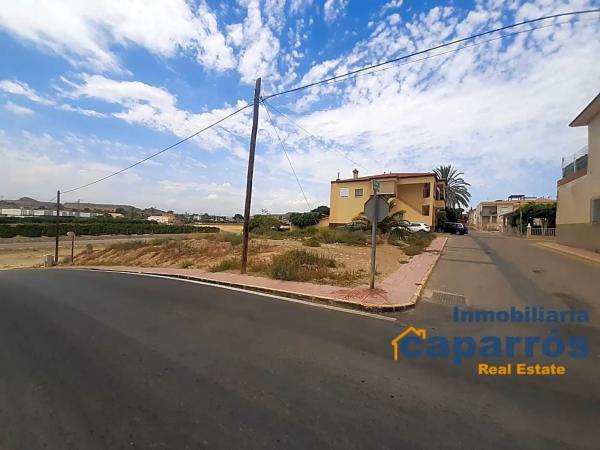 Terreno en calle Picasso