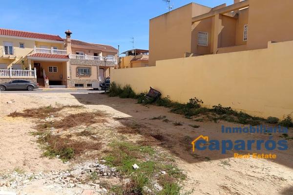 Terreno en calle del Ingeniero José Moreno Jorge