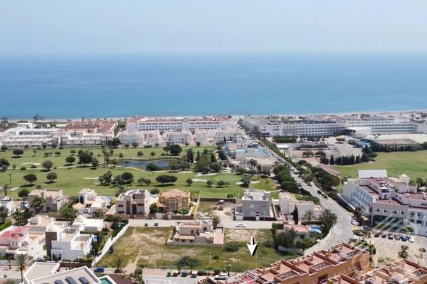 Terreno en avenida del Mar, 8