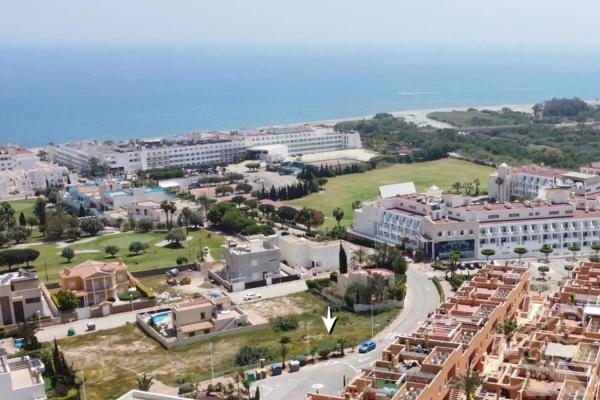 Terreno en avenida del Mar, 8