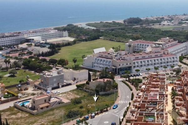 Terreno en avenida del Mar, 8