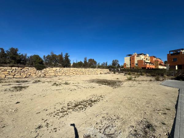 Terreno en calle Sierra Cabrera