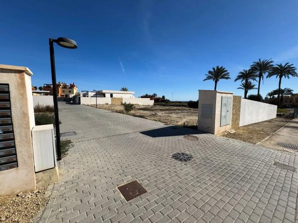 Terreno en calle Sierra Cabrera