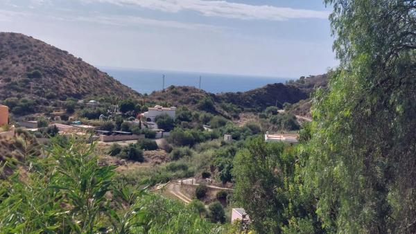 Terreno en calle Jade, 11