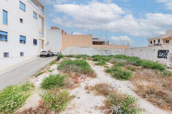 Terreno en avenida de Andalucía
