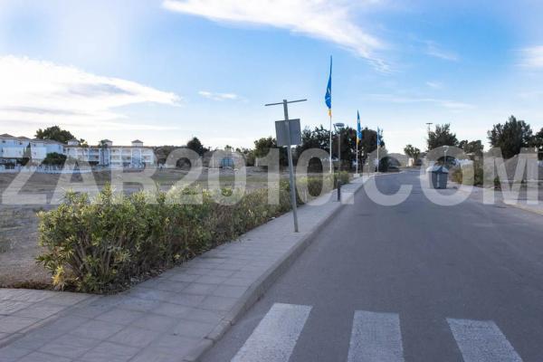 Terreno en avenida de Palomares