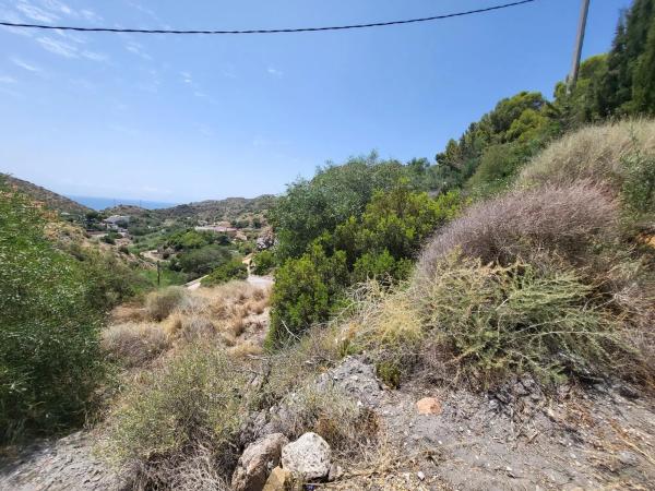 Terreno en calle Jade