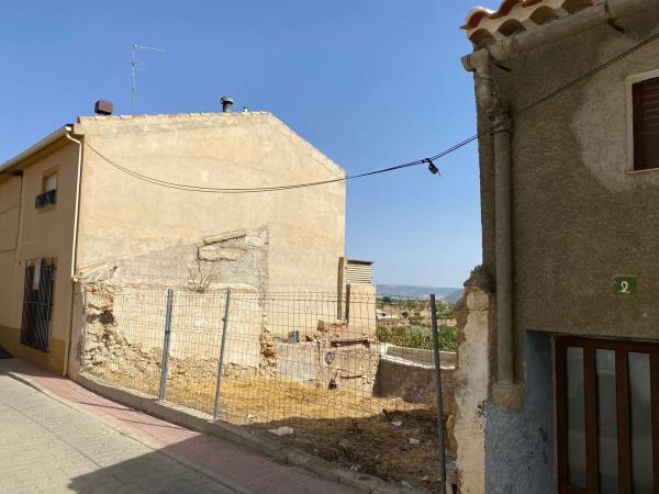 Terreno en calle Vega, 4