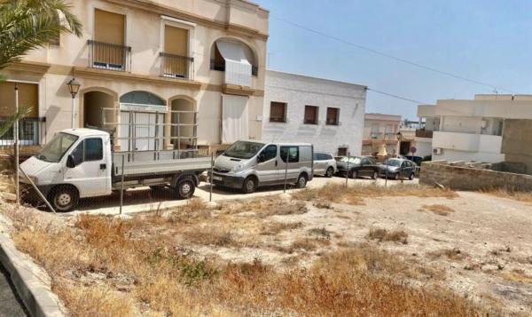 Terreno en Carboneras