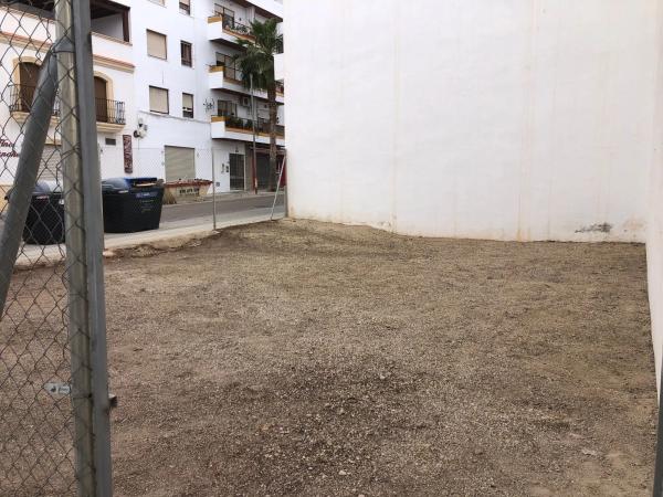 Terreno en avenida Federico García Lorca, 81