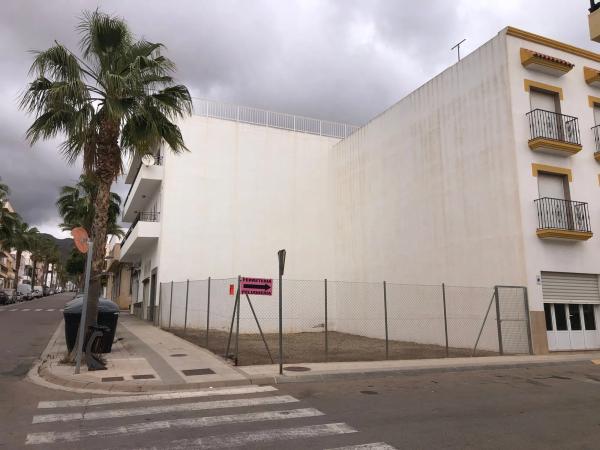 Terreno en avenida Federico García Lorca, 81