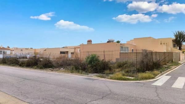 Terreno en calle Consuelo, 15