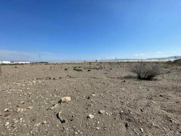 Terreno en San Isidro - Campohermoso