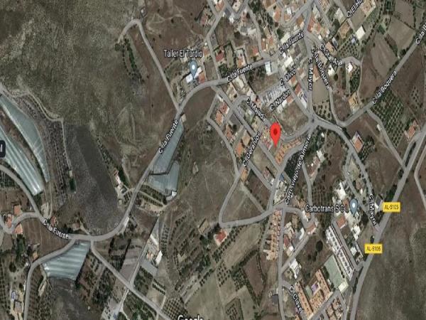 Terreno en calle Sorbas