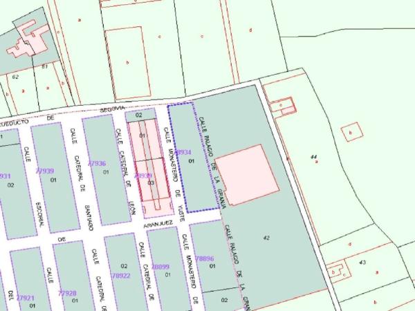 Terreno en calle Monasterio de Yuste