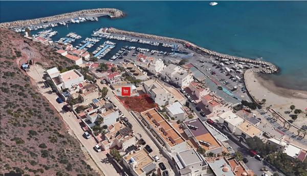 Terreno en calle María Gómez s/n