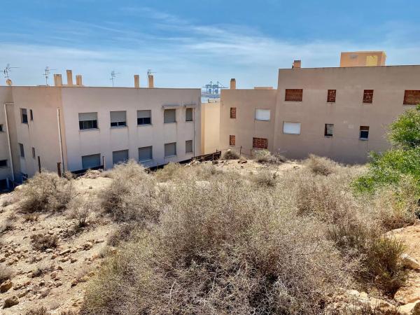 Terreno en avenida Faro Mesa Roldán, 648