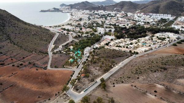 Terreno en calle Cala Higuera, 157