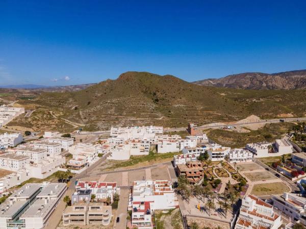 Terreno en calle Luis Gordillo, 8