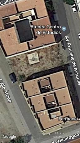 Terreno en avenida Príncipe de Asturias, 96