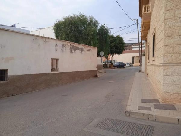 Terreno en calle Pechina, 29