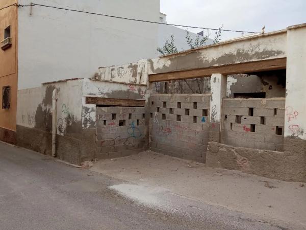 Terreno en calle Pechina, 29