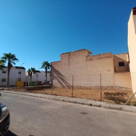 Terreno en avenida Mediterráneo, 16