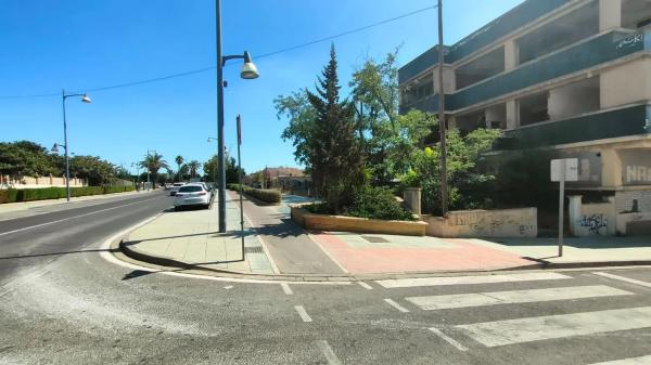 Terreno en paseo Santa María del Aguila, 114