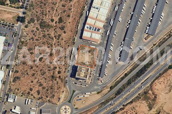 Terreno en calle Juan De la Cierva