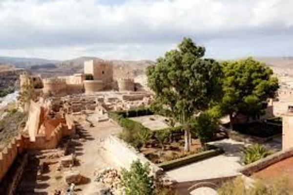 Terreno en paseo Santa María del Aguila, 2