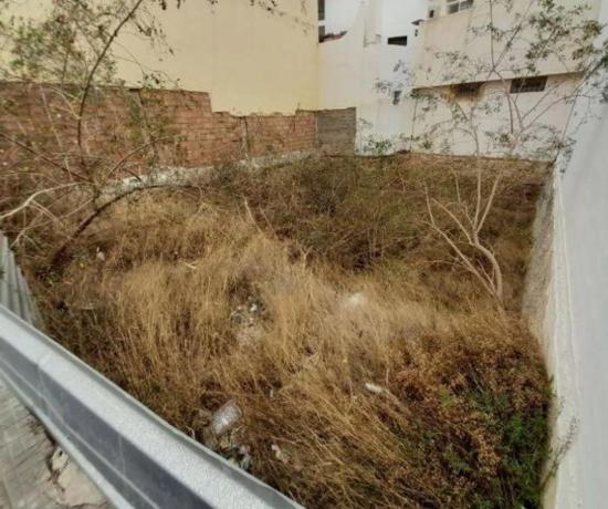 Terreno en calle Jiménez Díaz