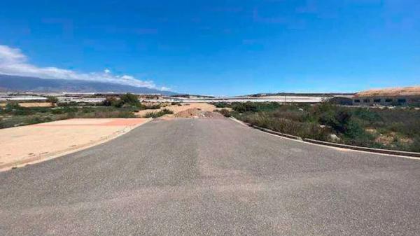 Terreno en carretera de Guardias Viejas, 49