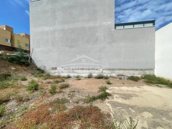 Terreno en calle Atolón, 5