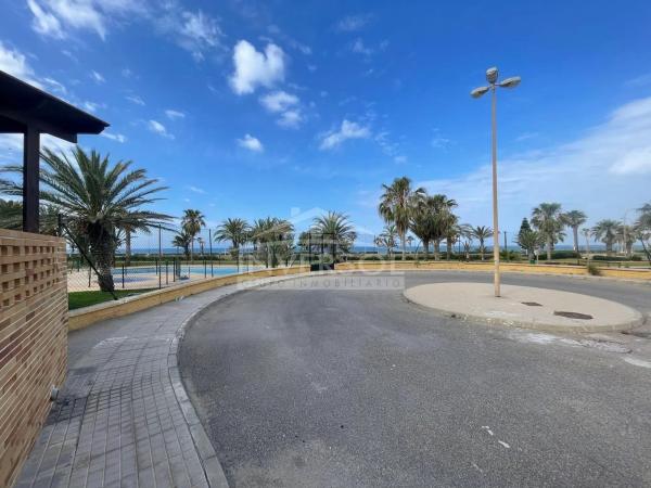 Terreno en calle Atolón, 5