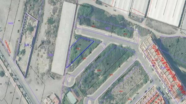 Terreno en calle la Abierta