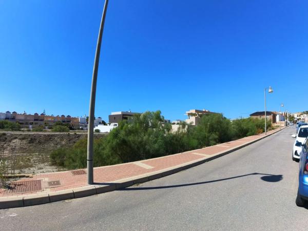 Terreno en calle Cigüeña
