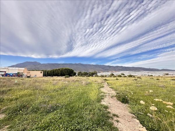 Terreno en avenida Seneca