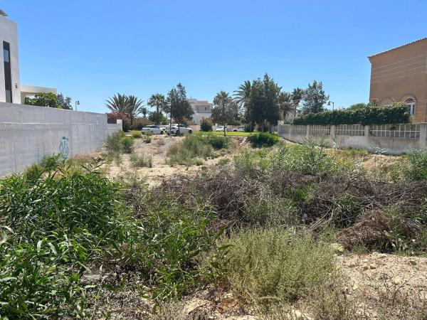 Terreno en calle Garza s/n Sn