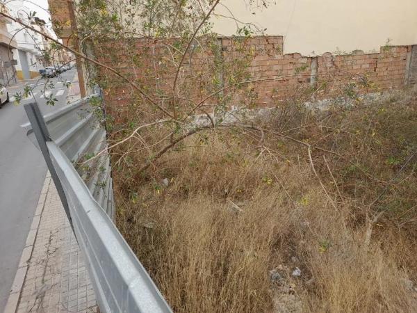 Terreno en calle Jiménez Díaz, 47